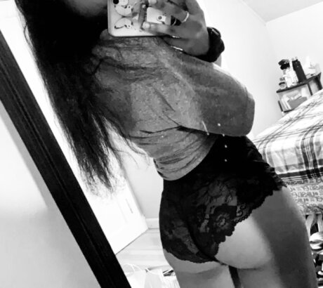 Photo nue de fuite OnlyFans de Jazzlynn