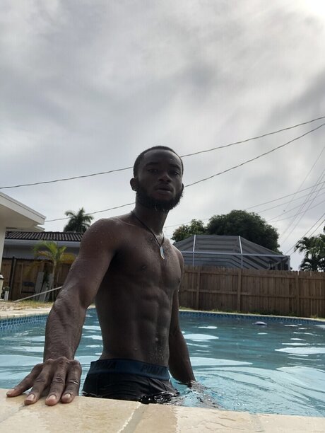 Photo nue de fuite OnlyFans de Josh Burke