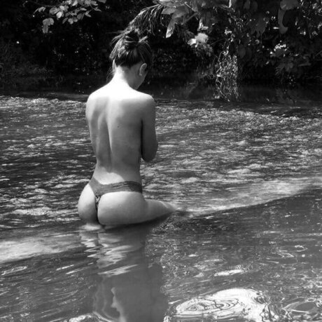 Photo nue de fuite OnlyFans de Linda Rodriguez