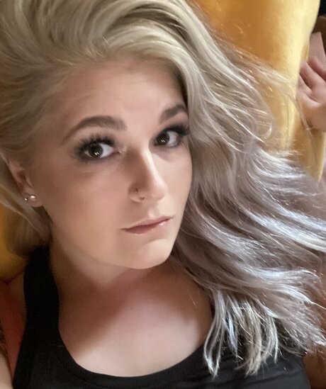 Photo nue de fuite OnlyFans de Tattooed And Pregnant 
