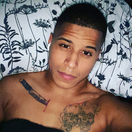 Photo nue de fuite OnlyFans de Lightskindaddyy