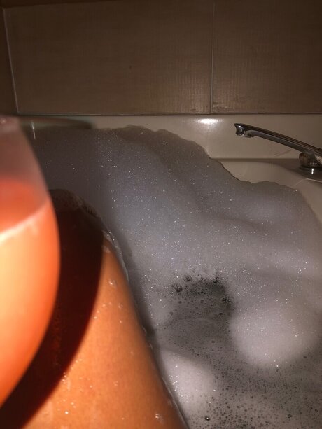 Photo nue de fuite OnlyFans de Mscarameldrizzle