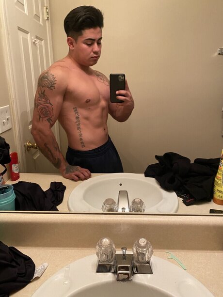 Photo nue de fuite OnlyFans de Emmanuel Vazquez