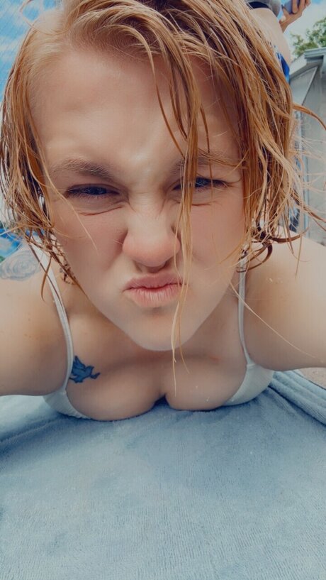 Photo nue de fuite OnlyFans de Angela Kamrowski
