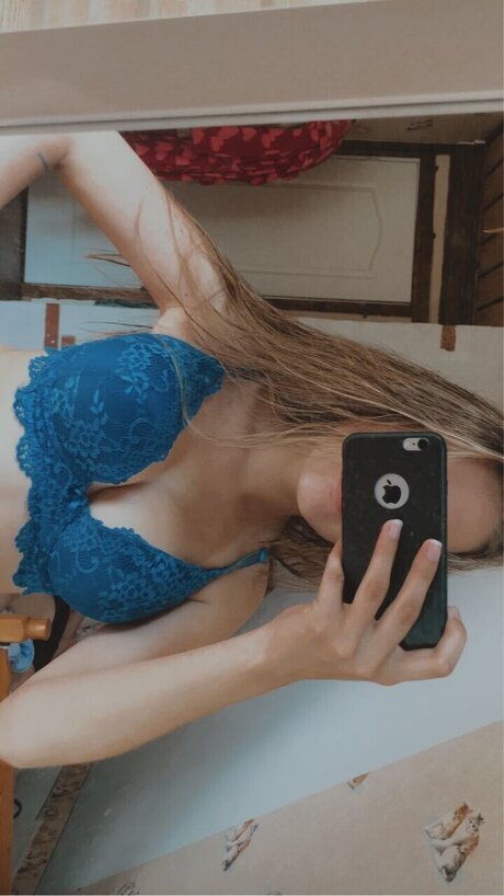Photo nue de fuite OnlyFans de Angel