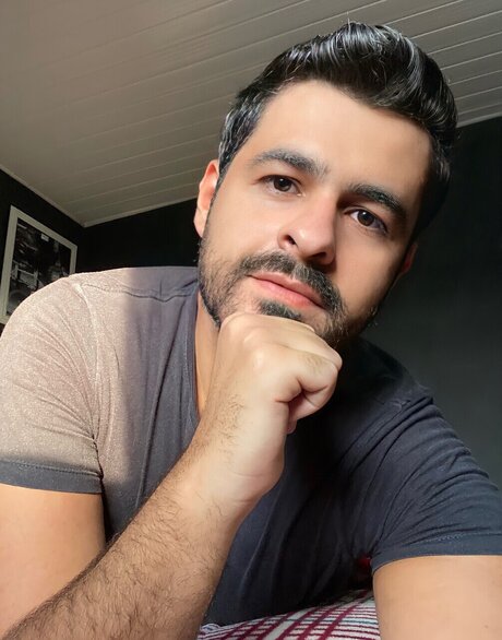 Photo nue de fuite OnlyFans de Leonardo Pereira