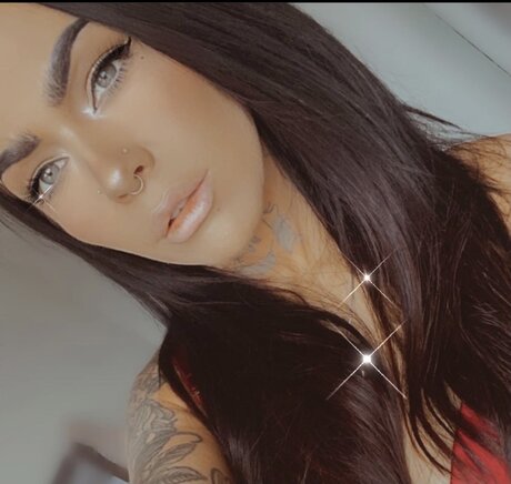 Photo nue de fuite OnlyFans de Loren