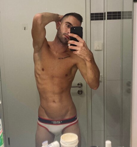 Photo nue de fuite OnlyFans de Petarjbv