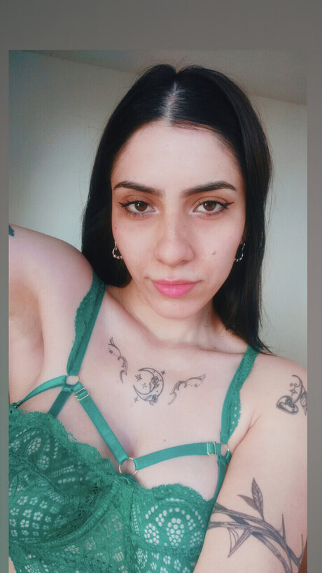 Miss V