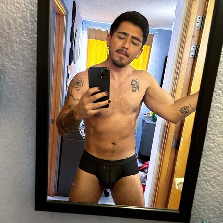 Photo nue de fuite OnlyFans de John  Buendia 