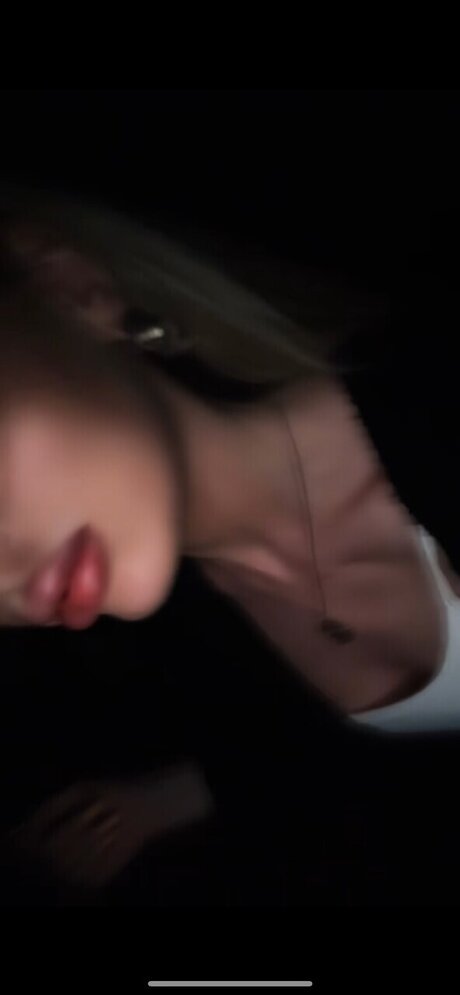 Photo nue de fuite OnlyFans de E L N