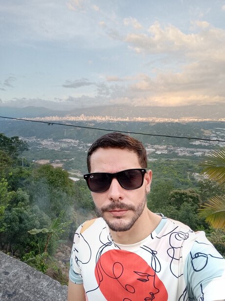 Photo nue de fuite OnlyFans de Morbo Bga Col