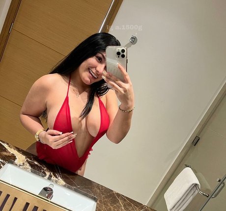 Photo nue de fuite OnlyFans de Alaya1500