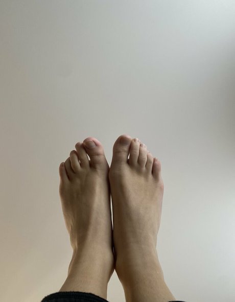 Photo nue de fuite OnlyFans de Justmylovingfeet