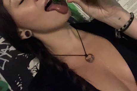 Photo nue de fuite OnlyFans de Monalisawhoaa