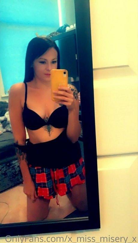 Photo nue de fuite OnlyFans de Xmissmiseryx