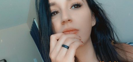 Photo nue de fuite OnlyFans de Naughtywifelife