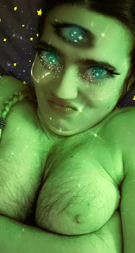 Photo nue de fuite OnlyFans de Magicalswampgoblin