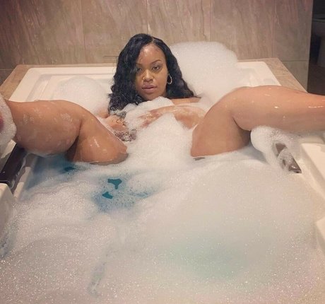 Photo nue de fuite OnlyFans de Missraymae