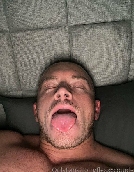 Photo nue de fuite OnlyFans de Flexxxcouple