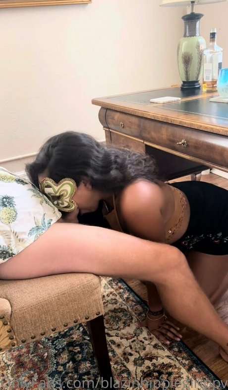 Photo nue de fuite OnlyFans de Anapeaceandloveppv