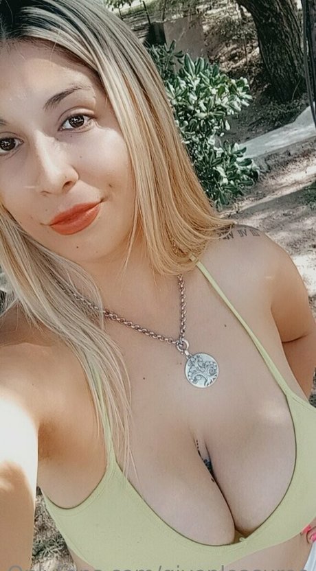 Photo nue de fuite OnlyFans de Givepleasuree