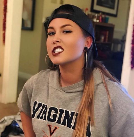 Scarlett Jade