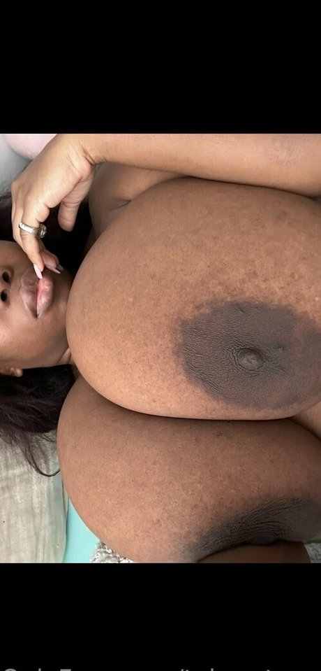Photo nue de fuite OnlyFans de Tokyoteax
