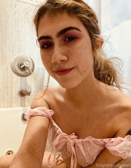 Photo nue de fuite OnlyFans de Adrixela