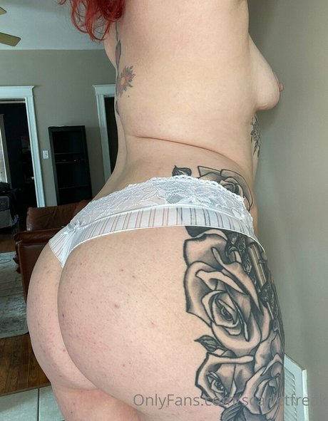 Photo nue de fuite OnlyFans de Scarletfreak