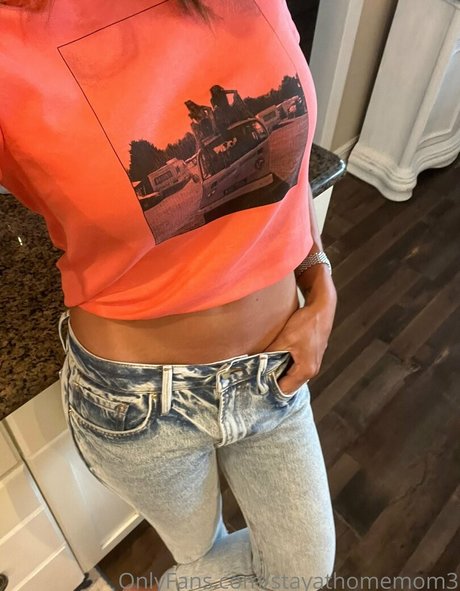 Photo nue de fuite OnlyFans de Stayathomemom3