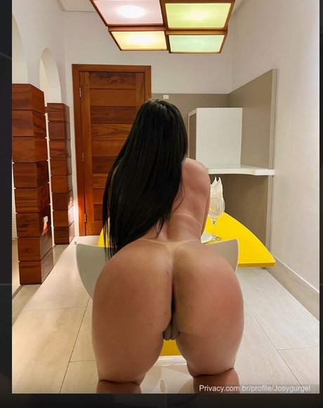 Photo nue de fuite OnlyFans de Josy Gurgel