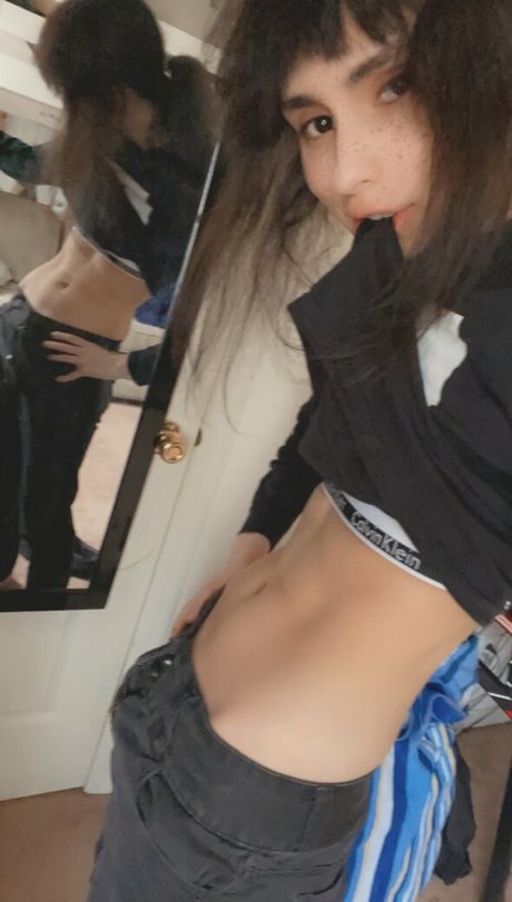 Photo nue de fuite OnlyFans de Shiruwu