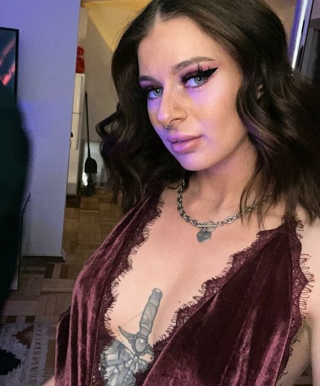 Valerie Moon