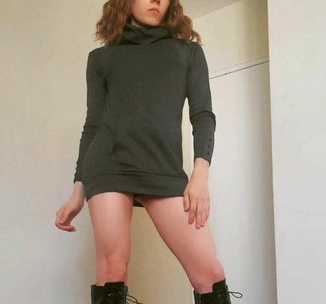 Photo nue de fuite OnlyFans de Summer Horror Party