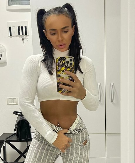 Photo nue de fuite OnlyFans de Jessica Sirbu