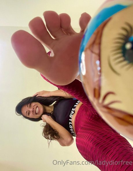 Photo nue de fuite OnlyFans de Ladydiorfree