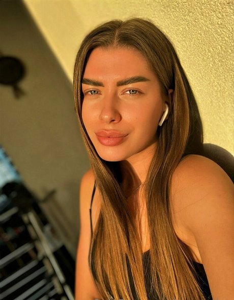 Photo nue de fuite OnlyFans de Loveyarina