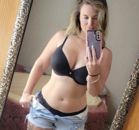 Photo nue de fuite OnlyFans de Jennifer Fox