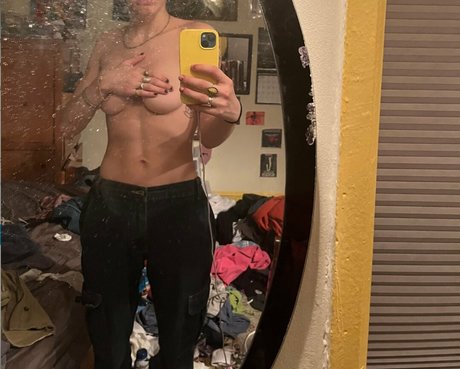 Photo nue de fuite OnlyFans de Thestonercat