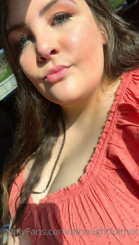 Photo nue de fuite OnlyFans de Athoughtfulthot