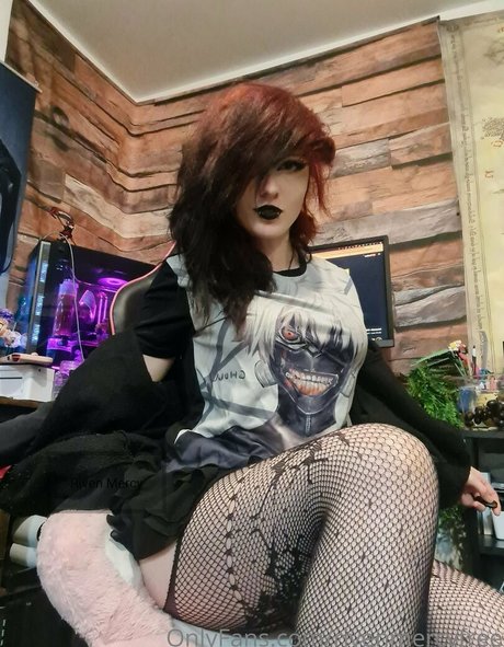 Photo nue de fuite OnlyFans de Rivenmercyfree