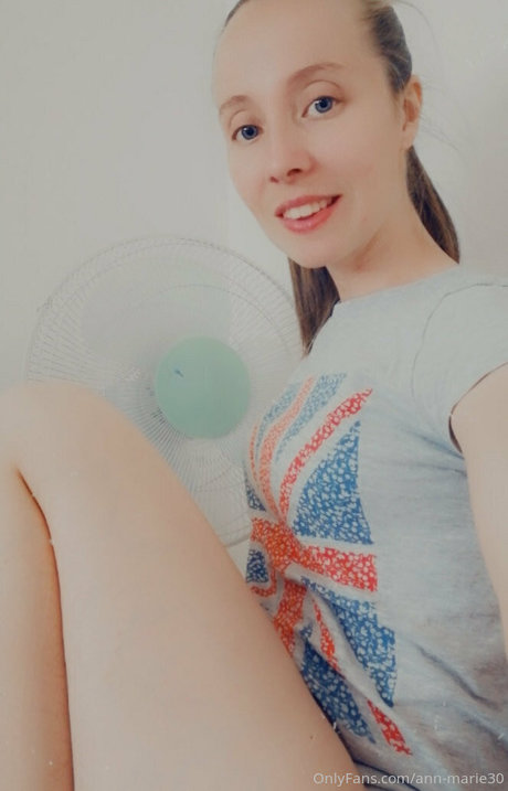 Photo nue de fuite OnlyFans de Naughtyannmarie