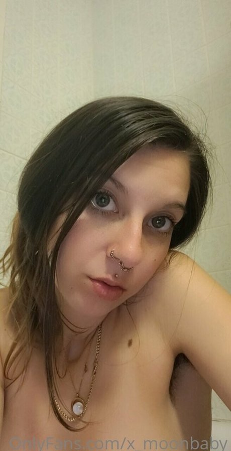Photo nue de fuite OnlyFans de Xmoonbaby