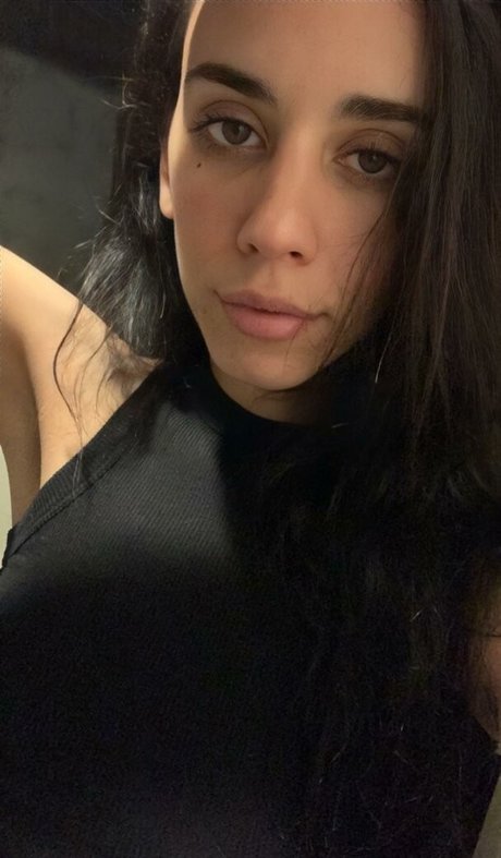 Photo nue de fuite OnlyFans de Vera Kaludi