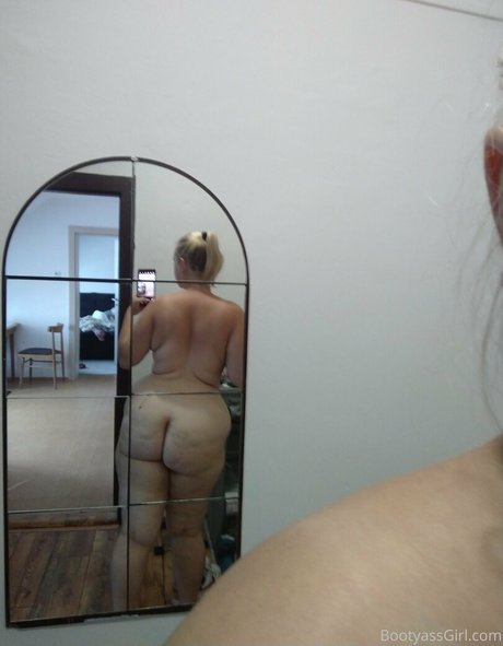 Bootyassgirl