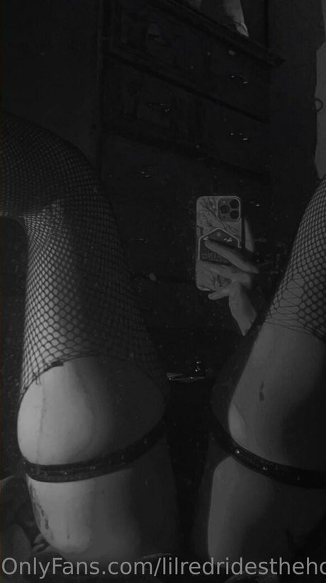 Photo nue de fuite OnlyFans de Lilredridesthehood