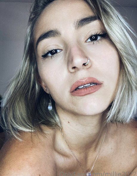 Photo nue de fuite OnlyFans de Confidantsarah