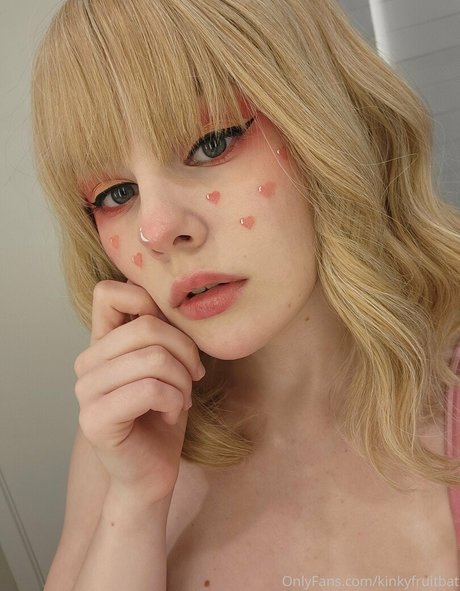 Photo nue de fuite OnlyFans de Kindlyfruitbat