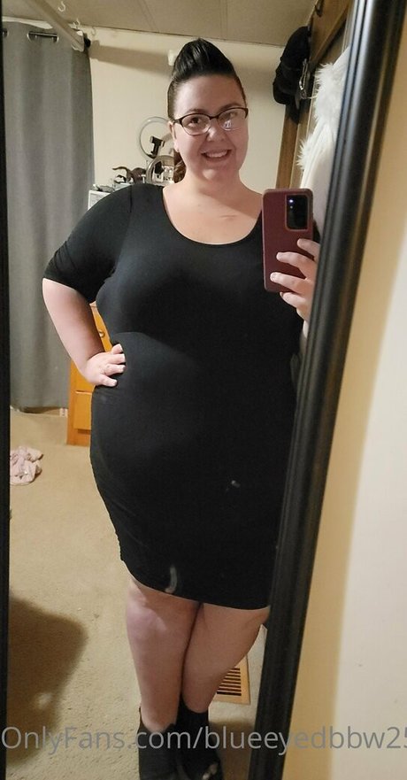 Photo nue de fuite OnlyFans de Blueeyedbbw253